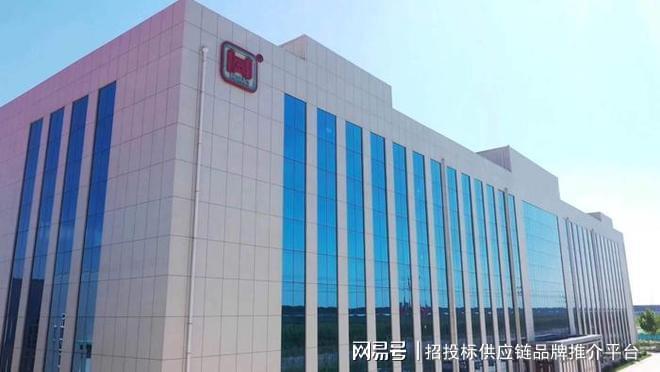 华澳盛世荣膺“2025中国办公家具领军品牌”等三项行业大奖(图2)