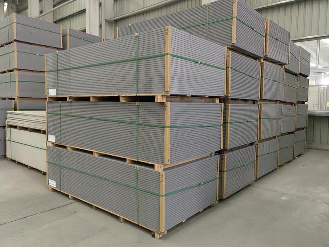 水泥压力板是一种环保且不易燃的建筑板材。(图1)