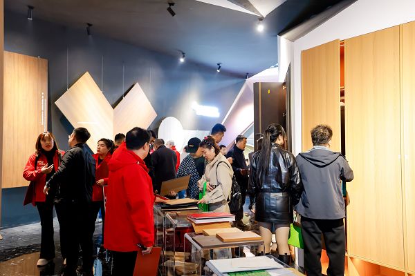 破界·木新生：鹏鸿板材三箭齐发以价值突围告别内卷时代(图2)