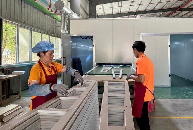 福建竹集成材精加工项目赶产80万海外订单(图2)