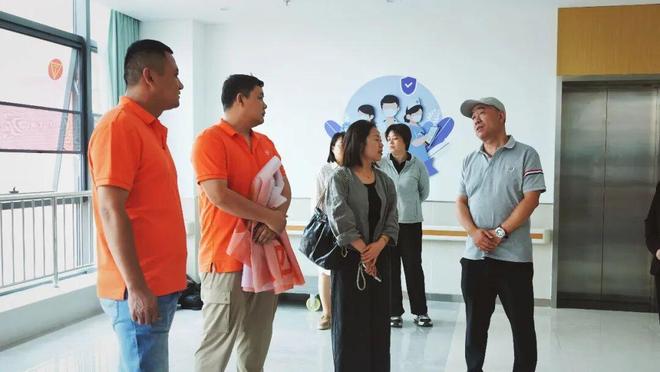 新学期新书包！西安市儿童福利院获赠首座0醛爱心图书室(图4)