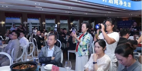 仁创武汉整装展助力及祝贺江城聚势 纯净启航 水性科天无毒环保中国行武汉站圆满收官！(图9)